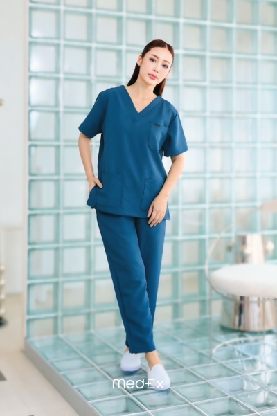 ชุดสครับ เสื้อ+กางเกง สีClassic Blue รุ่นCloud Wear