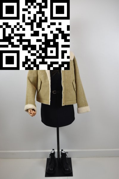 เสื้อโค้ทสั้นหนัง สีครีม ขนาด Free Sizeหนัง สีครีม ขนาด Free Size