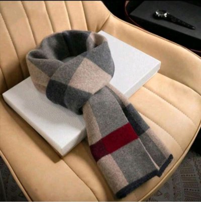 เช่าเสื้อโค้ท Freezy Chic Coat ผ้าพันคอ ไหมพรม สีครีม รุ่น 0379AoCMF