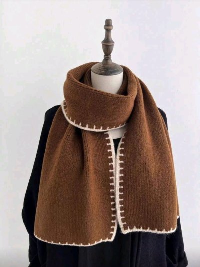 เช่าเสื้อโค้ท Freezy Chic Coat ผ้าพันคอ ไหมพรม สีน้ำตาล รุ่น 0397AoBWF