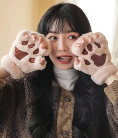 เช่าเสื้อโค้ท Freezy Chic Coat ถุงมือ ผ้าขนสัตว์ สีครีม รุ่น 0408AWCMF