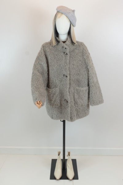 เช่าเสื้อโค้ท Freezy Chic Coat เสื้อโค้ทสั้น ผ้าขนสัตว์ สีเทา รุ่น 0004CWGYM