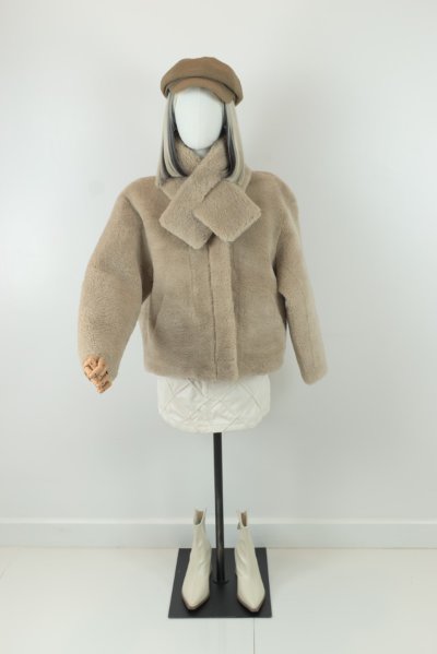 เช่าเสื้อโค้ท Freezy Chic Coat เสื้อโค้ทสั้น ผ้าขนสัตว์ สีน้ำตาล รุ่น 0012CWBWF