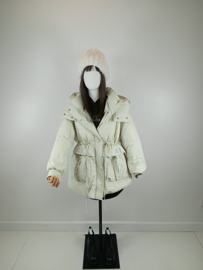 เช่าเสื้อโค้ท Freezy Chic Coat เสื้อโค้ทสั้น ขนเป็ด,โพลีนวม สีเขียว รุ่น 0096CDGRM