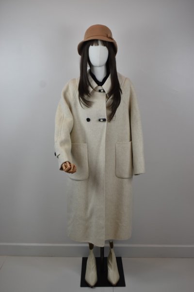 เช่าเสื้อโค้ท Freezy Chic Coat เสื้อโค้ทยาว ผ้าวูล สีครีม รุ่น 0143LZCMS