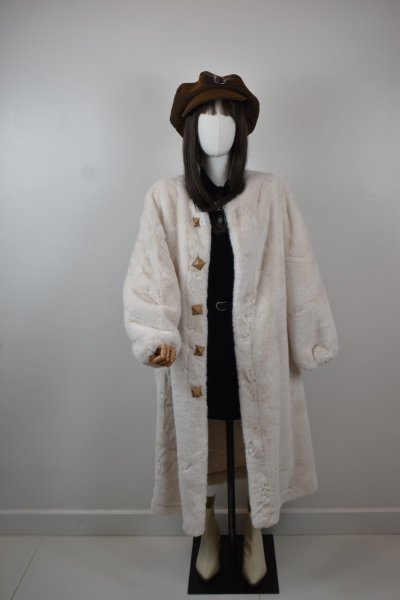 เช่าเสื้อโค้ท Freezy Chic Coat เสื้อโค้ทยาว ผ้าขนแกะ สีขาว รุ่น 0146LSWTF