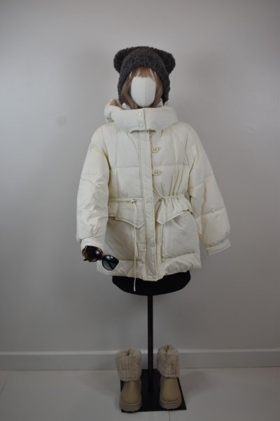 เช่าเสื้อโค้ท Freezy Chic Coat เสื้อโค้ทสั้น ขนเป็ด,โพลีนวม สีขาว รุ่น 0157CDWTS