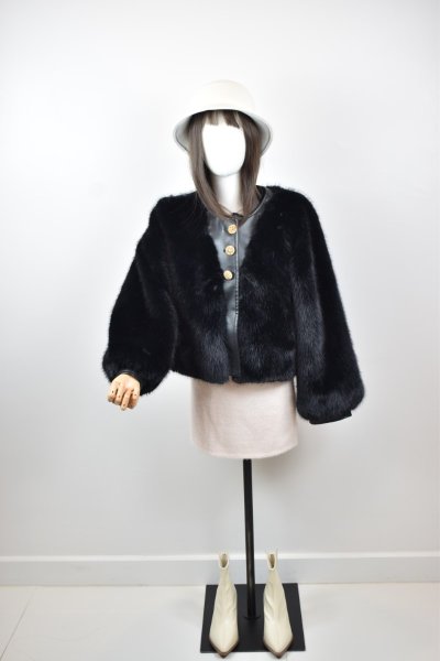 เช่าเสื้อโค้ท Freezy Chic Coat เสื้อโค้ทสั้น ผ้าขนสัตว์ สีดำ รุ่น 0192CWBKF