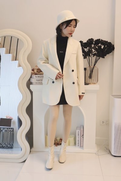 เช่าเสื้อโค้ท Freezy Chic Coat รองเท้า-0228BLCM หนัง สีครีม รุ่น 0228BLCM38