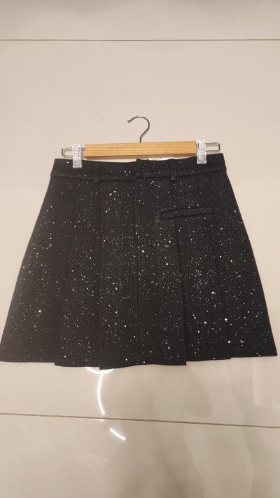 กระโปรงผ้าวูล สีดำ ขนาด L ผ้าวูล สีดำ ขนาด L