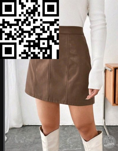กระโปรง หนัง สีน้ำตาลเข้ม