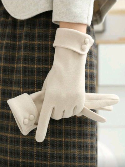 เช่าเสื้อโค้ท Freezy Chic Coat ถุงมือ ผ้าคอนตอน สีครีม รุ่น 0316VCCMF