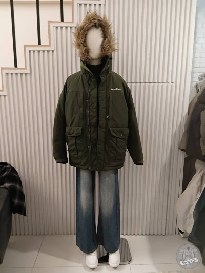 เช่าเสื้อโค้ท Freezy Chic Coat เสื้อแจ็คแก็ต mont - Montbell ขนเป็ด,โพลีนวม สีเขียวขี้ม้า รุ่น 0541ZDOLXL