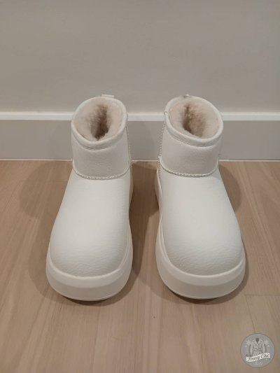 เช่าเสื้อโค้ท Freezy Chic Coat รองเท้าลุยหิมะ-0638BLWT หนัง สีขาว รุ่น 0638BLWT38