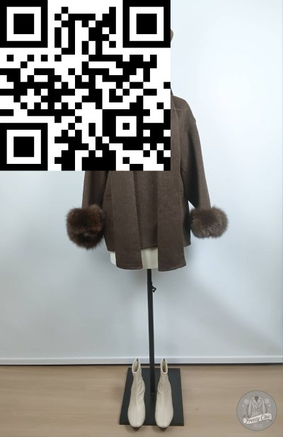 เสื้อโค้ทสั้น ผ้าวูล สีน้ำตาล ขนาด M ผ้าวูล สีน้ำตาล ขนาด M