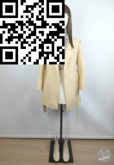 เสื้อโค้ทสั้น ผ้าวูล สีครีม ขนาด L ผ้าวูล สีครีม ขนาด L