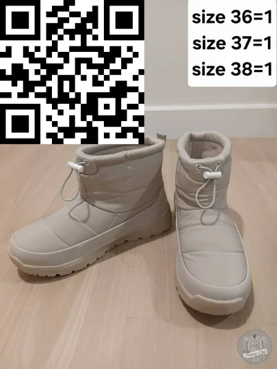 รองเท้าลุยหิมะหญิง  สีครีม