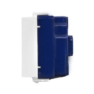 เต้ารับคู่มีกราวด์ 3 ขา 16 แอมป์ 250 โวลต์