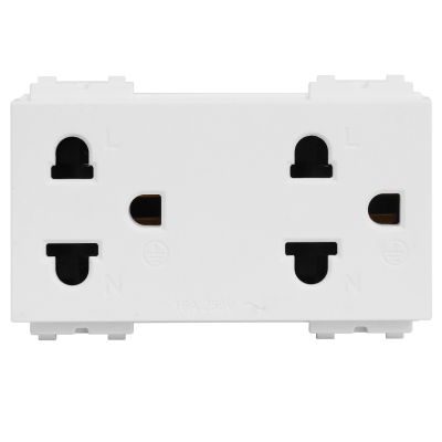 เต้ารับคู่มีกราวด์ 3 ขา 16 แอมป์ 250 โวลต์