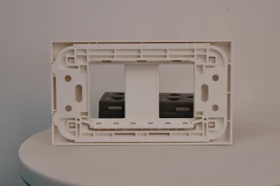 แผงหน้ากาก 2 ช่อง