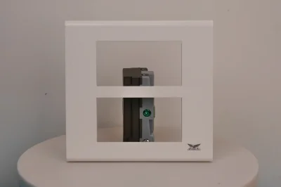 แผงหน้ากาก 6 ช่อง