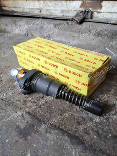 FUEL INJECTION PUMP 02113694 0414693005 DEUTZ TCD2013