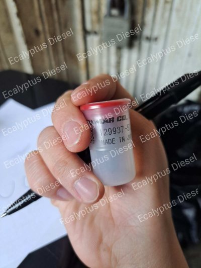 NOOZLE YANMAR 4TNV98 129937-53000