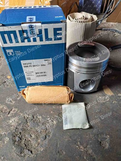 PISTON ASSY DEUTZ 1015 94839600 099PI00121000 04225178 04226170 - MAHLE