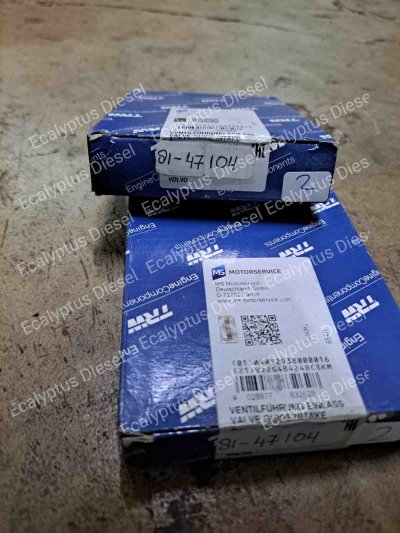 VALVE GUIDE EXHAUST VOLVO TD103 8147104 037FX31931000 1545135 421297 TRW