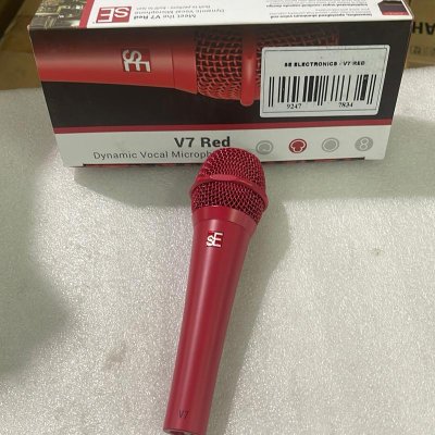 SE ELECTRONICS V7 RED - SUPER CARDIOID DYNAMIC VOCAL MICROPHONE