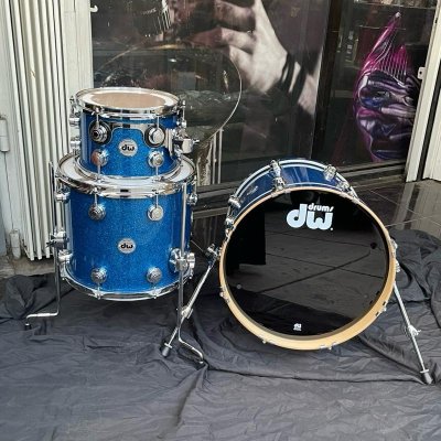 DW DCFSC1618KCX - COLLECTOR SERIES BLUE GLASS