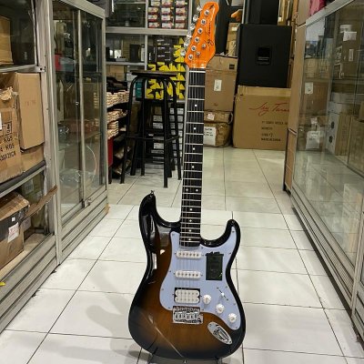 JAY TURSER JTS 300 HSS TSB A-U - GITAR ELEKTRIK T-SUNBURST INCLUDE BAG