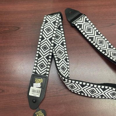 Ernie Ball 5343 Classic Jacquard Guitar Strap/Bass Strap - White Savannah