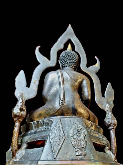 พระบูชาพระพุทธชินราช หลวงพรหมโยธีฯ วัดพระศรีรัตนมหาธาตุวรมหาวิหาร ปี 2495 หน้าตัก 5 นิ้ว