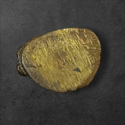 พระ กริ่งคำคะนิง รุ่นแรก หลวงปู่คำคะนิง จุลมณี วัดถ้ำคูหาสวรร ค์ อ.โขงเจียม จ.อุบลราชธานี พ.ศ.2534 เนื้อทองผสม