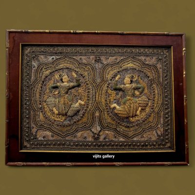 งานปักผ้าพม่าเก่าๆ ขนาดรวมกรอบไม้ 103x76 ซม.