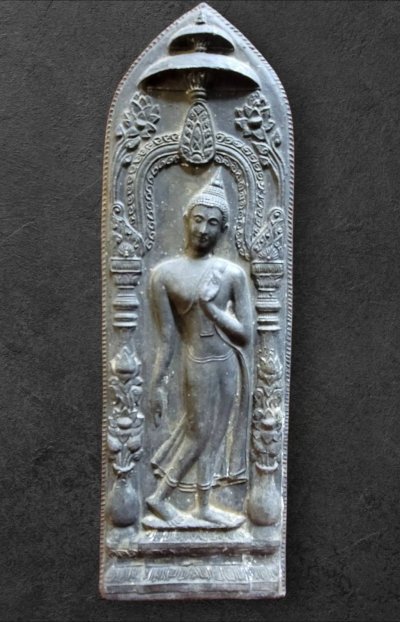 พระบูชาลีลากำแพงศอก