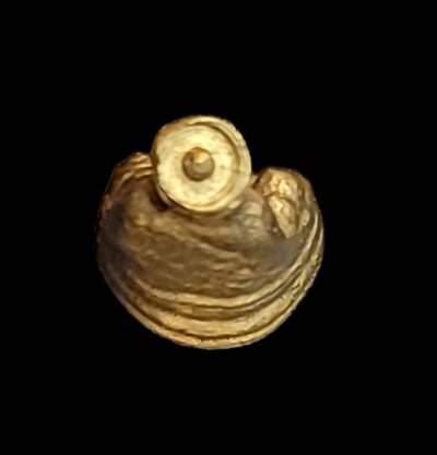 รูปหล่อ ไต้ฮงกง รุ่น2 พิมพ์หมวกกลึง นิยม เนื้อทองเหลือง (ทองผสม) จัดสร้างโดยมูลนิธิปอเต็กตึ้ง พ.ศ. 2513