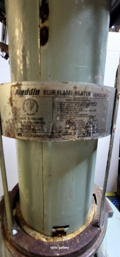 เครื่องฮีตเตอร์น้ำมันก๊าด Aladdin Blue Flame Kerosene Heater Made in England.สูง21 นิ้ว