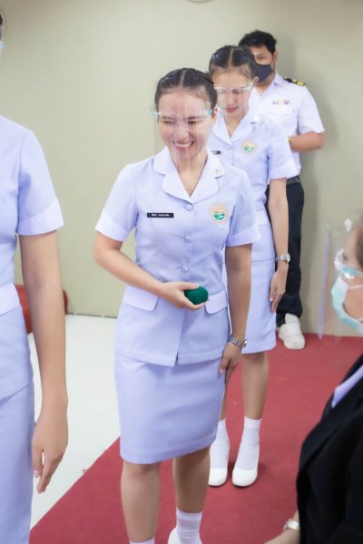 พิธีมอบเข็ม พนักงานผู้ช่วยทางการพยาบาลรุ่นที่ 39 ณ โรงเรียนเดอะแคร์การบริบาล 