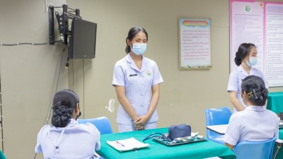 นักเรียนพนักงานผู้ช่วยพยาบาล เดอะแคร์การบริบาลรุ่นที่ 39 สอบวัดผลภาคทักษะก่อนออกฝึกภาคปฎิบัติ ( The Care Skill Day )