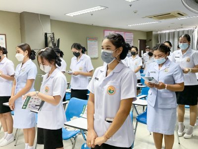 ซ้อมพิธีมอบเข็ม พนักงานผู้ช่วยทางการพยาบาล รุ่น 39 ณ โรงเรียนเดอะแคร์การบริบาล
