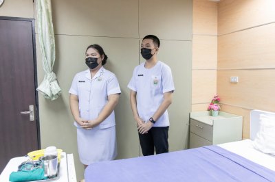 นักเรียนพนักงานผู้ช่วยพยาบาล เดอะแคร์การบริบาลรุ่นที่ 40 สอบวัดผลภาคทักษะก่อนออกฝึกภาคปฎิบัติ ( The Care Skill Day )
