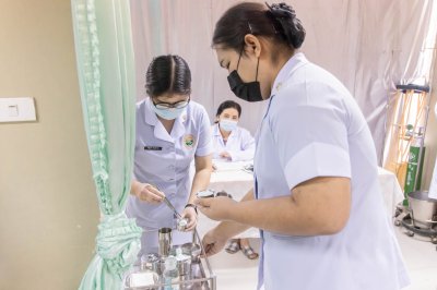 นักเรียนพนักงานผู้ช่วยพยาบาล เดอะแคร์การบริบาลรุ่นที่ 40 สอบวัดผลภาคทักษะก่อนออกฝึกภาคปฎิบัติ ( The Care Skill Day )