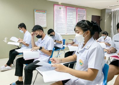 นักเรียนพนักงานผู้การบริบาล รุ่น 40 สอบมาตรฐานฝีมือแรงงานแห่งชาติ ภาคความสามารถ