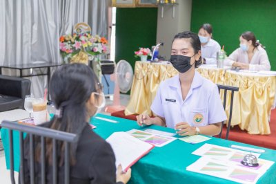 วันที่ 22 กุมภาพันธ์ 2565 นักเรียนพนักงานผู้การบริบาล รุ่น 41 สอบมาตรฐานฝีมือแรงงานแห่งชาติ ภาคความสามารถ สาขาการดูแลเด็กปฐมวัย ระดับ 1 ณ ศูนย์ทดสอบมาตรฐานฝืมือแรงงาน โรงเรียนเดอะแคร์การบริบาล อุบลราชธานี  ภาพเพิ่มเติมที่ : 