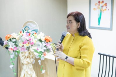 พิธีมอบเข็ม พนักงานผู้ช่วยทางการพยาบาลรุ่นที่ 42.1 ( รุ่นออนไลน์ ) ณ โรงเรียนเดอะแคร์การบริบาล