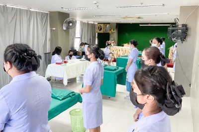 วันที่ 20 มิถุนายน 2565 นักเรียนพนักงานผู้ช่วยพยาบาล เดอะแคร์การบริบาลรุ่นที่ 42  สอบวัดผลภาคทักษะก่อนออกฝึกภาคปฎิบัติ ( The Care Skill Day )