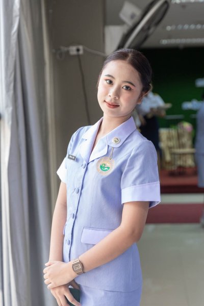 พิธีมอบเข็ม พนักงานผู้ช่วยทางการพยาบาลรุ่นที่ 46 ณ โรงเรียนเดอะแคร์การบริบาล 