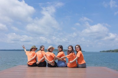 รับน้อง นักเรียนพนักงานผู้ช่วยพยาบาลโรงเรียนเดอะแคร์การบริบาล รุ่น 47